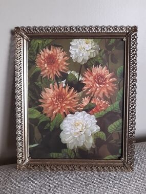 Vintage Picture Frame with Floral Print - Peach & White Flowers